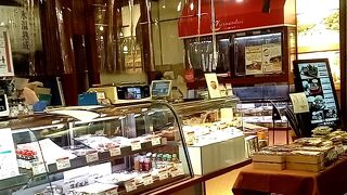 お弁当やデリカなども