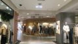 若者向けショップが中心