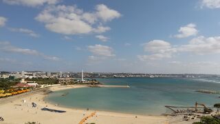 宿泊ホテルの部屋から眺める