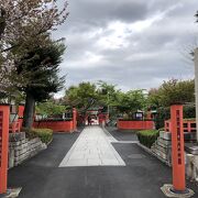 芸能神社があります。