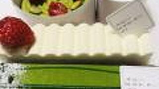 パリのお店とは異なるサービス