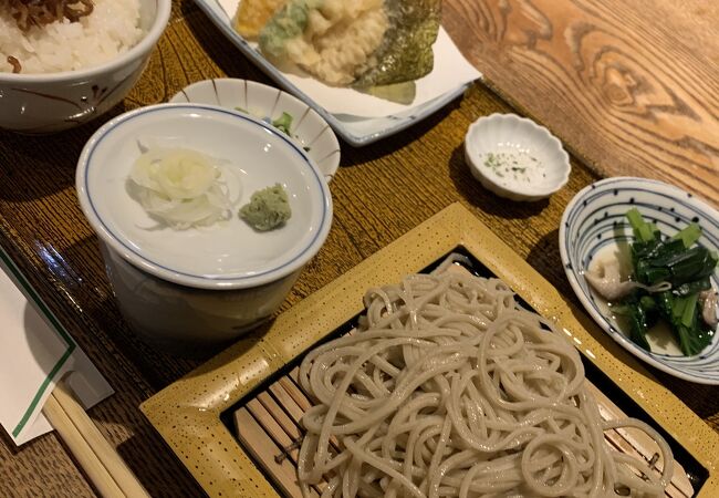 福井産の蕎麦を大阪西大橋で