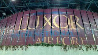 タクシー料金は交渉必要