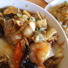 五目ラーメンと五目チャーハン