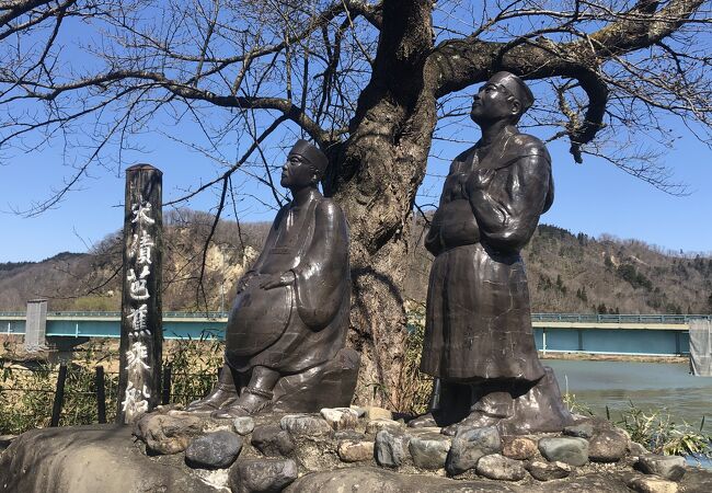 八向山と芭蕉乗船の地