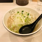 濃い目のがっつりした豚骨ラーメン