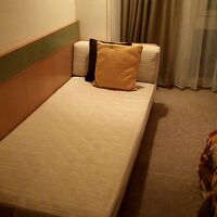 ソファーは3人宿泊時にベッドになるみたいです