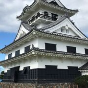 館山の町が一望できる