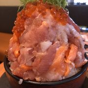 圧巻の漁師丼