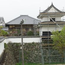 中央が旧加藤家住宅