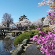 日本三大湖城のひとつ庭園が美しい高島城