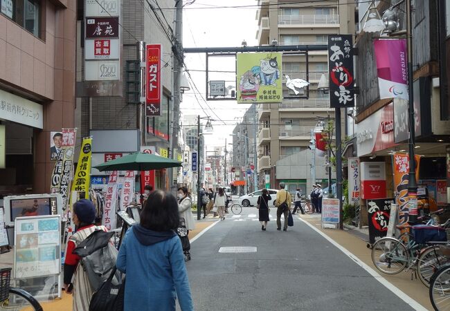 ローカル感がいい感じの商店街