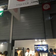 日本酒とショコラの相性を開設しながら試食するコーナー