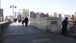 相変わらず人は少ない