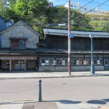 黒壁がいいですね