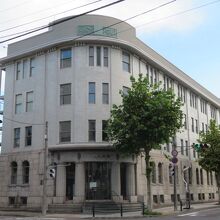 似鳥美術館になっています