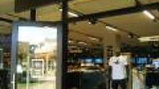 スポーツブランド