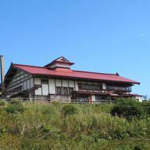 鮮やかな赤です