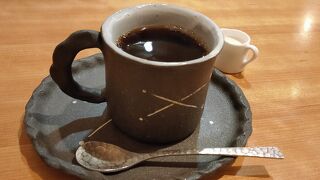 観光で疲れたら、ここで、おいしいコーヒー一杯