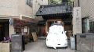 白山通りに面した閑静なお寺