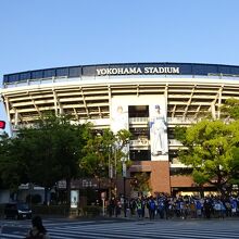 関内駅前からの景色です