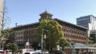 横浜三塔のひとつ、キング