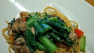 Osteria caiman table