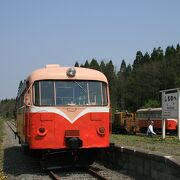 むかし南部縦貫鉄道というローカル私鉄が接続していました