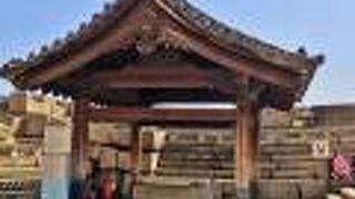 天守閣手前にある井戸