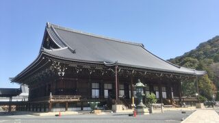 法然上人の御影を祀る本堂