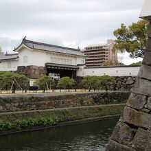 復元された大手門