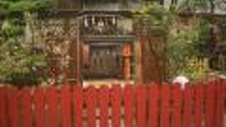 露天神社の末社の１つ