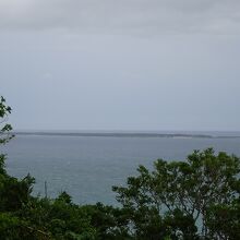 斎場御嶽から見た久高島