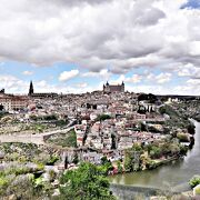 「トレドの景観」を彷彿とさせる絶景