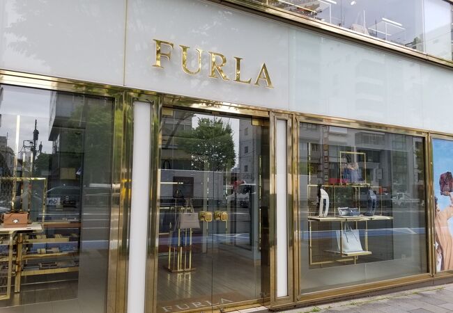 フルラ (青山本店)