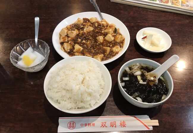 中華街福建路の双明楼で麻婆豆腐ランチ