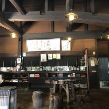 雰囲気いっぱいのお店の中