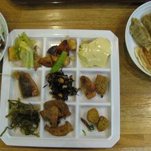 沖縄菜園ビュッフェ カラカラ あしびなー店