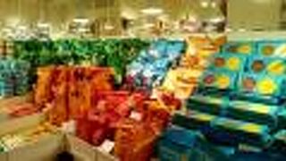 ポテトチップスなどのお菓子も