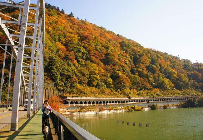 相模湖にかかる橋