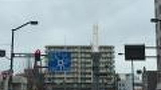 中央にはタワー