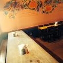 お洒落で小綺麗な店内