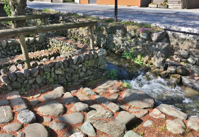 小幡の城下町を流れる日本の名水100選