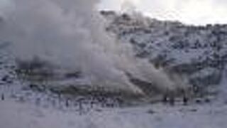 川湯温泉の源泉100％使用の硫黄山名物 温泉玉子があります。