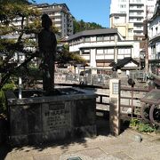 吉永小百合の銅像です