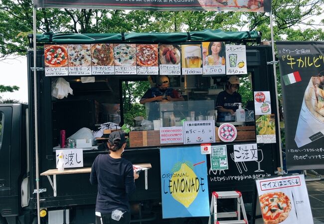 牛カルビピッツァ