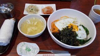 ランチメニューはドリンク一杯付です。