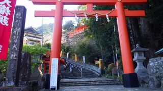 石段を登って「那智山」に向かいました