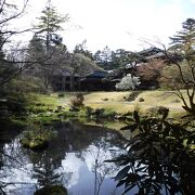 非常にきれいなお屋敷と庭園