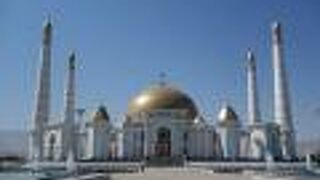 トルクメンバシ ルーヒー モスク